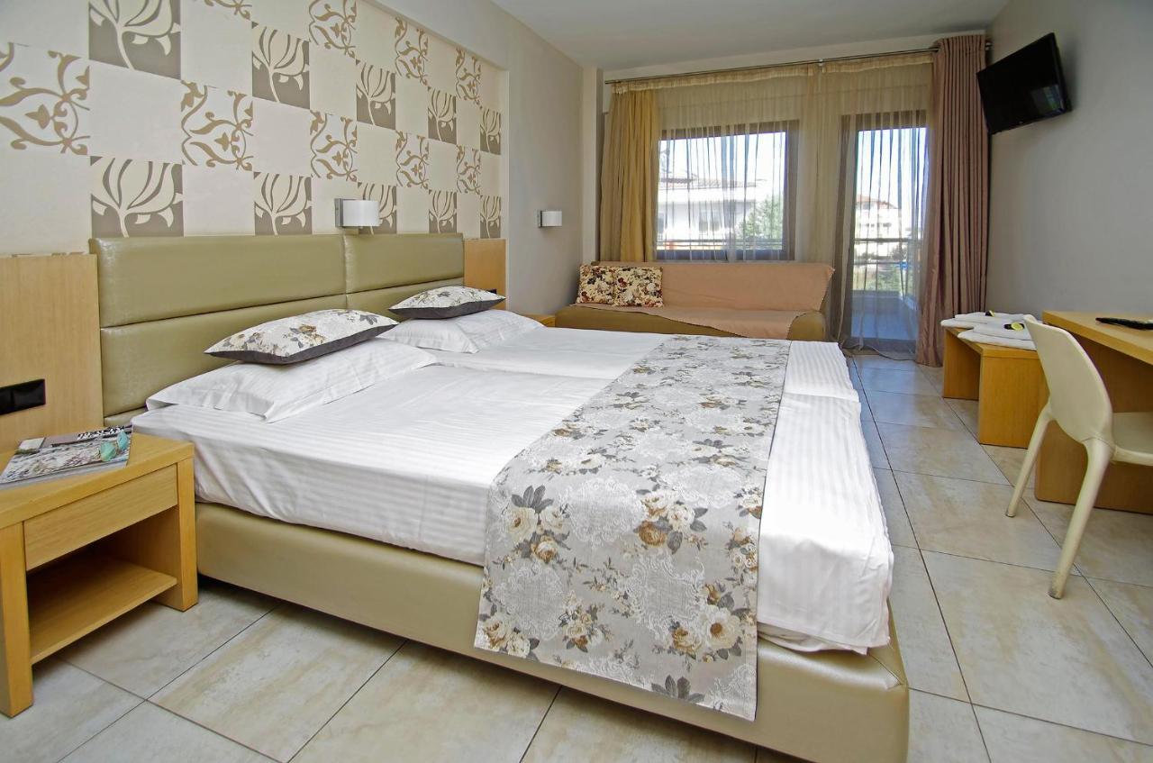 Principal New Leisure Hotel Paralía الغرفة الصورة
